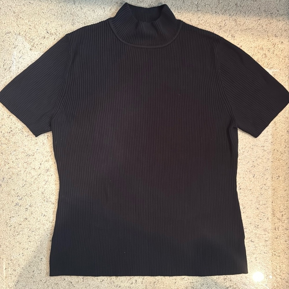Croft & Barrow Women Black Mock neck short sleeve sweater. 1X